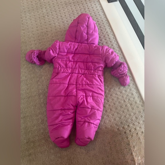 Baby girls One Piece Snowsuit - Picture 3 of 3